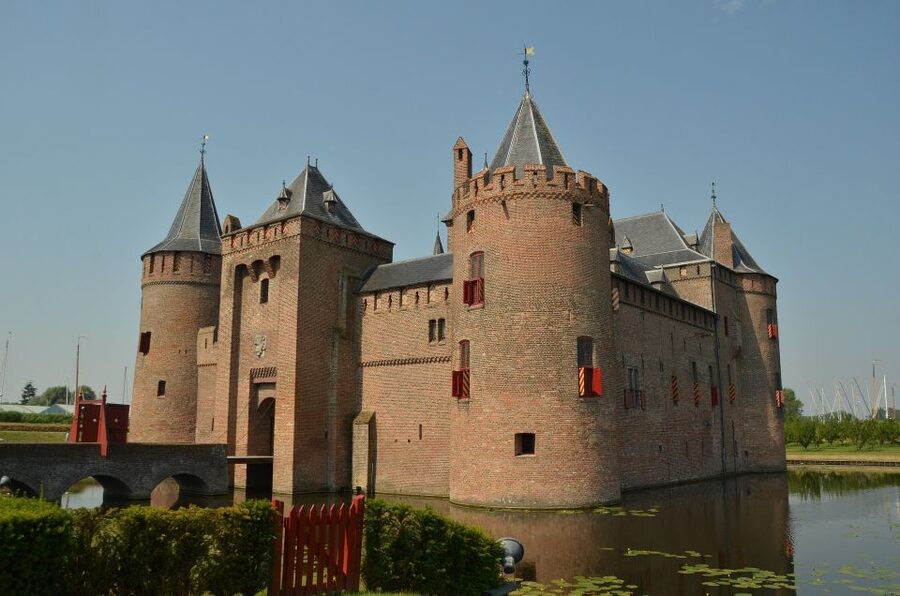 From Amsterdam: Amsterdam Castle Muiderslot Private Tour - Private Amsterdam to Muiderslot: What This Day Trip Really Feels Like