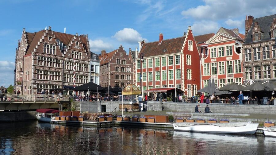 From Amsterdam: Antwerp & Ghent Full Day Tour - Canals in Antwerp: The View That Balances the Schedule