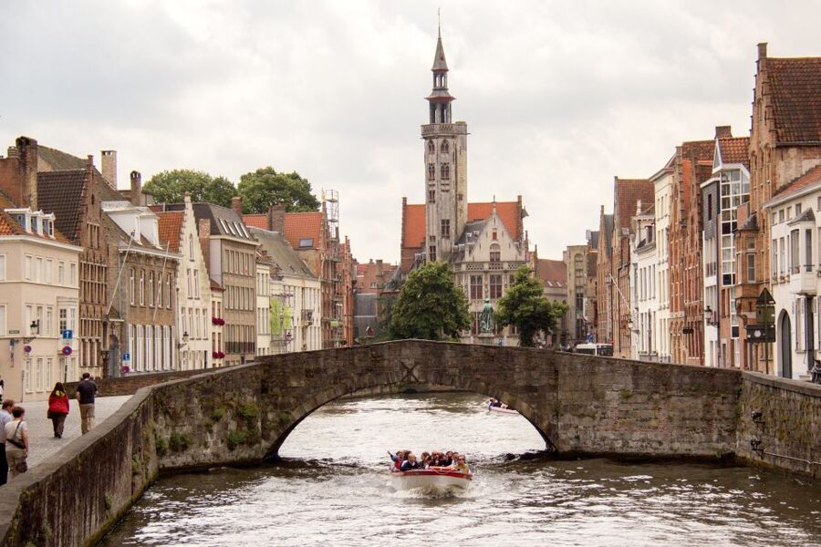 From Amsterdam: Bruges Day Tour in Spanish or English - How Much You Really See: The Trade-offs of a 12-Hour Day
