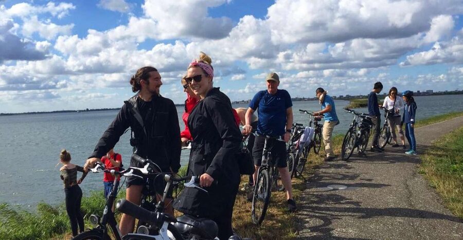 From Amsterdam: Countryside Bike Tour - Ransdorp and Waterland: Flat Church Tower Views and Village History