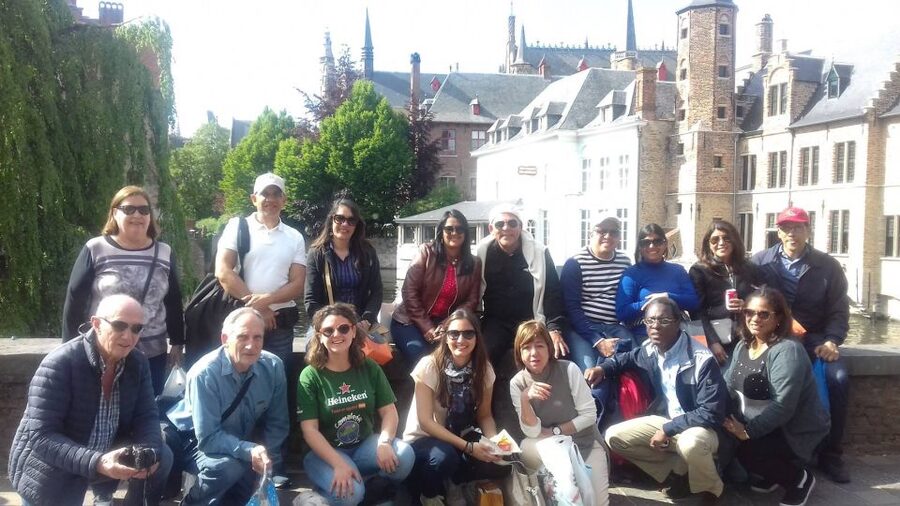 From Amsterdam: Day Trip to Bruges in Spanish or English - Your free time in Bruges: how to make about 3 hours count