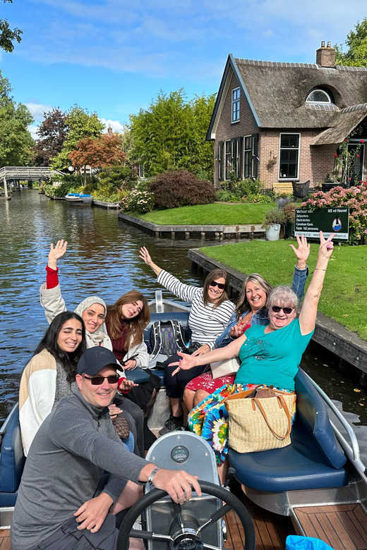 From Amsterdam: Giethoorn Small Group Tour with Boat Ride - What’s included, what isn’t, and how that affects your day