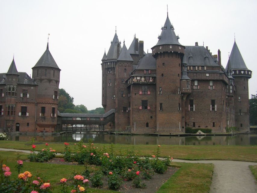 From Amsterdam: Private Day Trip to the Dutch Castles - Muiden Castle: a 13th-century stronghold with drawbridge drama