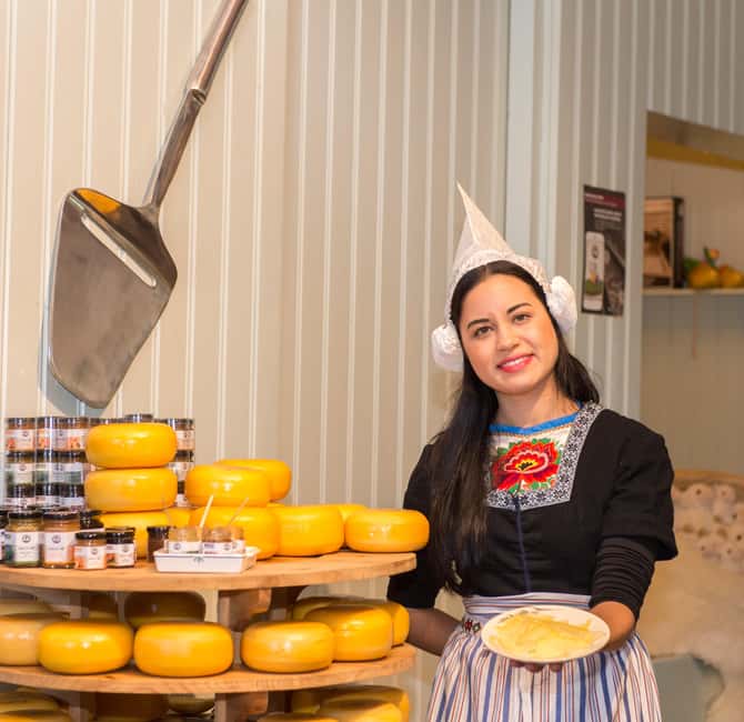 From Amsterdam: Volendam and Zaanse Schans Tour with Cheese - Key things to know before you go