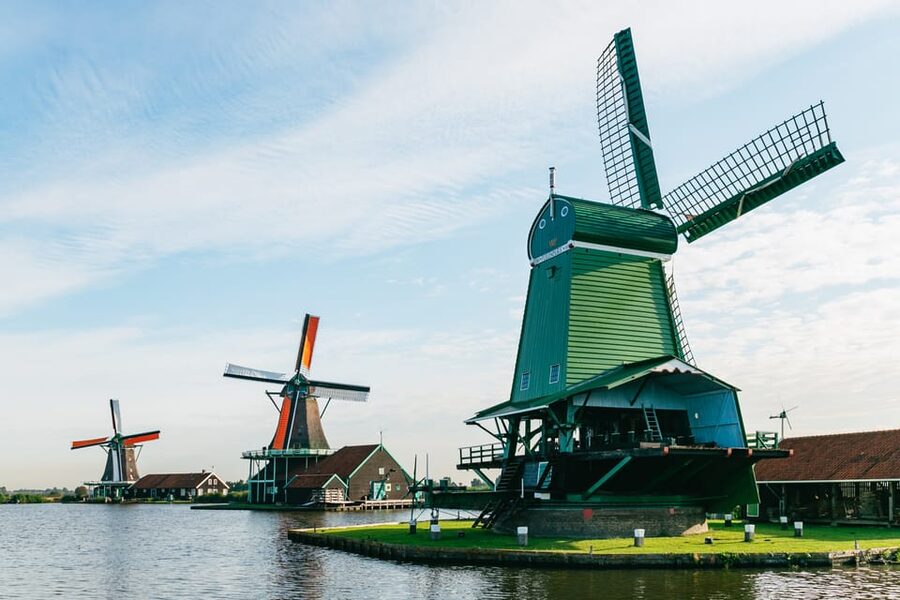 From Amsterdam: Zaanse Schans, Edam, Volendam & Marken - Key things I’d circle on your map