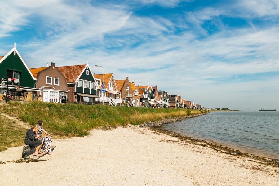 From Amsterdam: Zaanse Schans, Edam, Volendam & Marken - Getting Ready: Shoes, Luggage, Pets, and the Stuff You Can’t Ignore