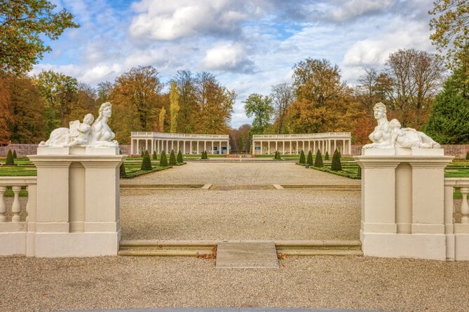 Full-Day Private Historic Royal Tour around Palaces and Castles - Paleis Het Loo: a 330-year-old palace day with room to breathe