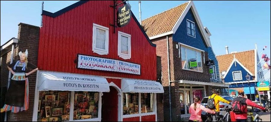 Full day trip to Edam, Volendam, and Marken - Entering Dutch tradition: how this day trip hangs together