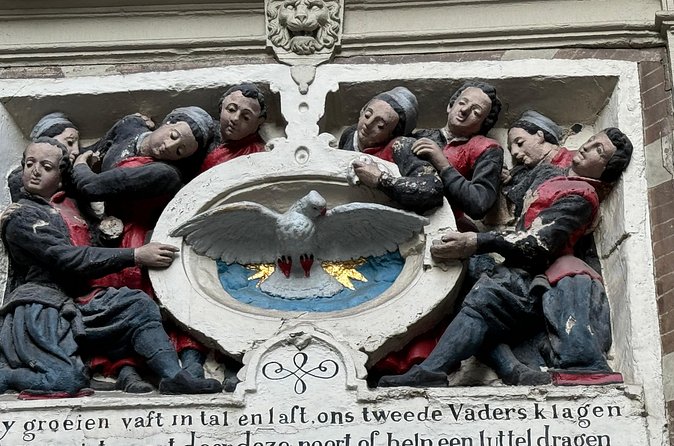 Ghost Walking Tour and Dark History in Amsterdam - De Wallen Red Light District: unsolved murder threads in the alleys