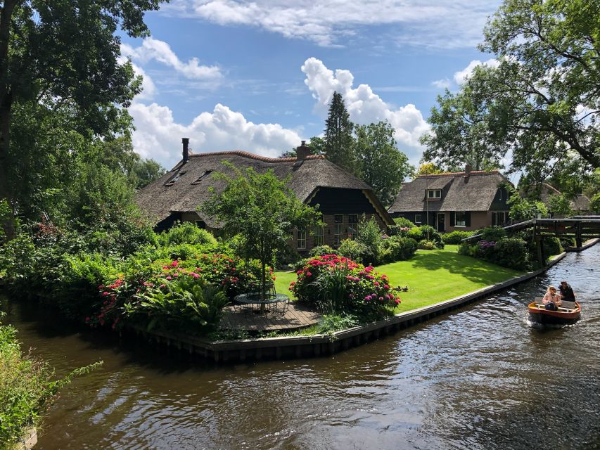 Giethoorm & Exploring the North of The Netherlands Tour - Walking Giethoorn: The Details You Miss from the Water