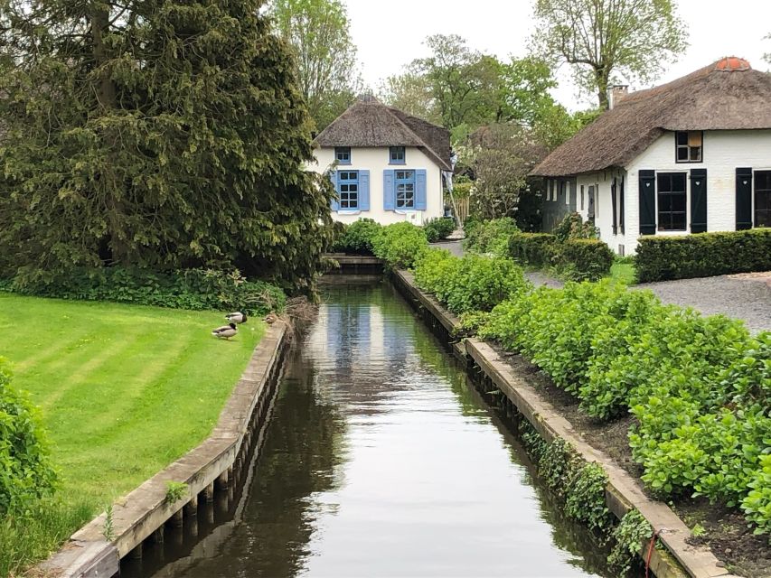 Giethoorm & Exploring the North of The Netherlands Tour - Practical Tips for a Smooth Day in Giethoorn and Hasselt