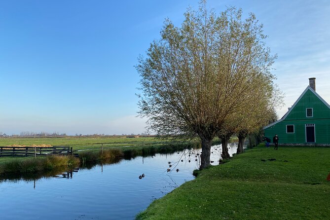 Giethoorn, Afsluitdijk, Zaanse Schans Day Tour Incl Hotel Pick Up - Who should book this tour (and who might do better DIY)