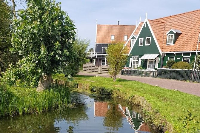 Giethoorn Day Trip from Amsterdam – Private Tour & Canal Boat - Upgrades that change the feel: private boat options at €85 and €350