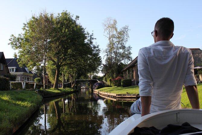 Giethoorn Day Trip from Amsterdam With Cruise and Cheeseplatter - Price and value: $113 for transport, cruise, and cheese