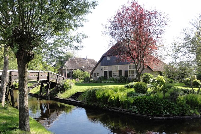 Giethoorn Day Trip from Amsterdam With Cruise and Cheeseplatter - Optional add-on: Amsterdam canal cruise voucher with open departure