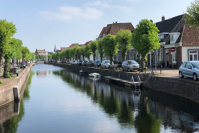 Giethoorn, Private Boat Tour & Exploring the North Netherlands - Giethoorn on Foot: A Short Walk That Adds Context