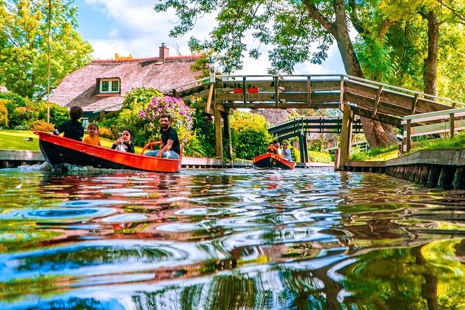 Giethoorn Private Tour & Boat Trip - Pickup around Amsterdam: convenient options that actually help