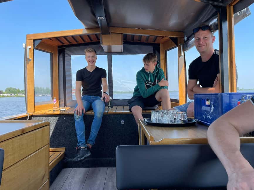 Giethoorn: Sightseeing Boat Tour - Giethoorn canals: why the Venice of the Netherlands nickname fits