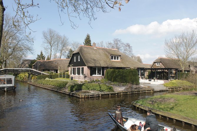 Giethoorn, Zaandam & Zaanse Schans Day Tour w/ Small Boat Ride - The Long Ride to Giethoorn: Turning Travel Time Into Useful Facts