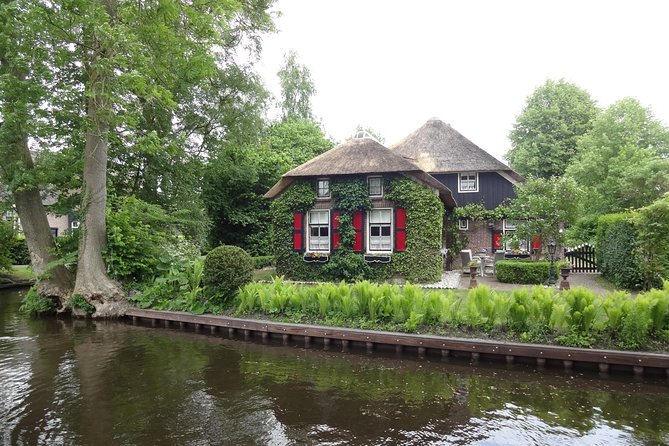 Giethoorn, Zaandam & Zaanse Schans Day Tour w/ Small Boat Ride - Crowds, Timing, and Comfort: The Stuff That Changes Your Mood