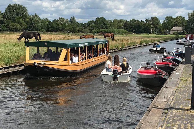 Giethoorn, Zaanse Schans Windmills Guided Day Trip from Amsterdam - Weather and Timing: How to Pack for Fog, Cold, and Wind