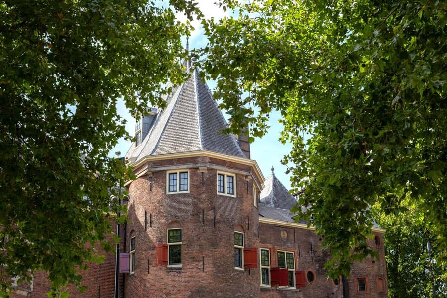 Guided Walking Tour Amsterdam - Dark History & Ghost Stories - Key reasons this tour works
