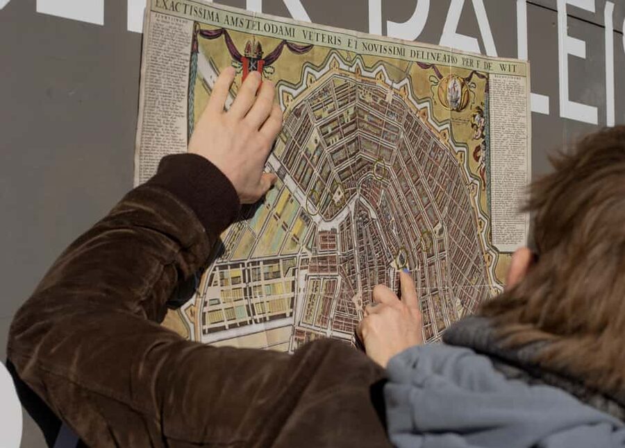 Guided Walking Tour Amsterdam - Dark History & Ghost Stories - A dark-walk reset in Old Amsterdam