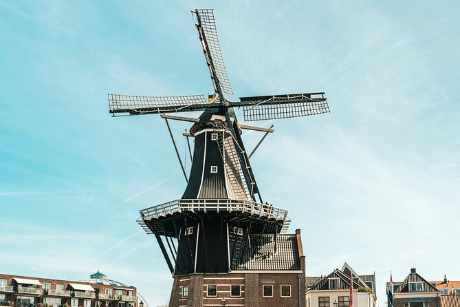 Haarlem Private Day Trip from Amsterdam with Local - Hofje van Bakenes: Haarlem’s secret courtyards with medieval roots