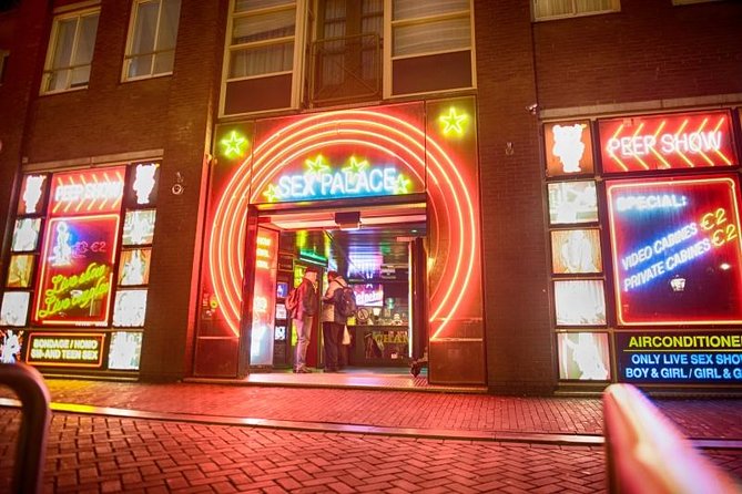 Half-Day Tour of Red Light District and Jordaan District with Private Guide in Amsterdam - De Pijp and Albert-Cuyp Market: The Most Fun Half-Hour of the Day