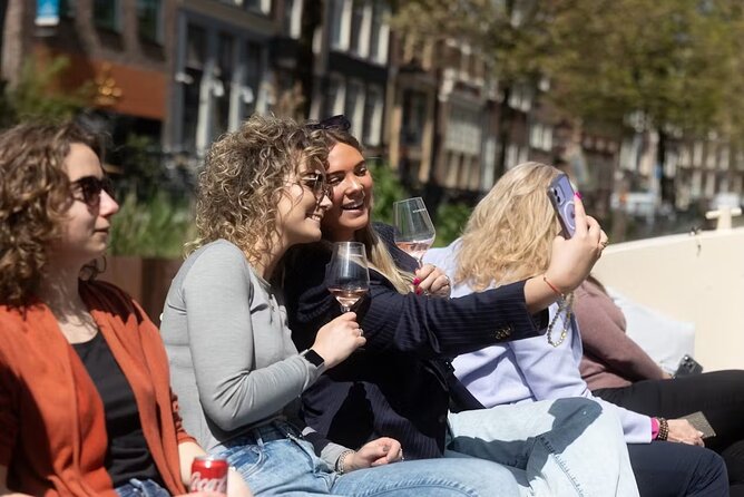 Highlights and Local Insights Canal Cruise Tour in Amsterdam - Where You Start: Rembrandt Square Area Meets the Amstel