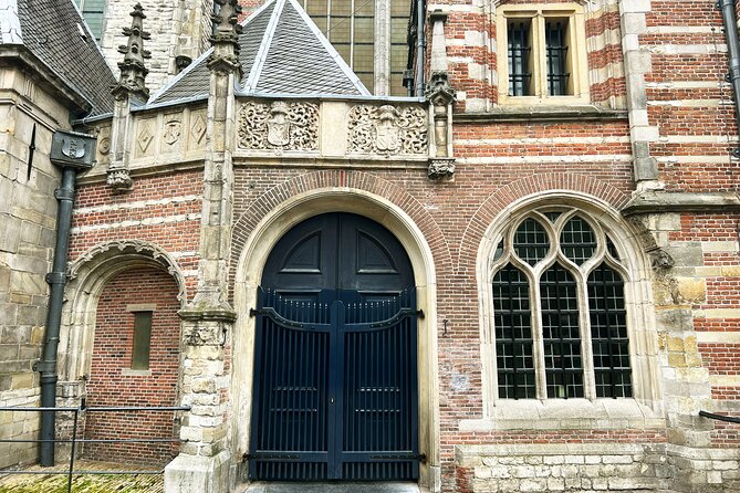 Historical Walking Tour, private with local Dutch guide - Stop 1: Weeping Tower as your medieval origin story
