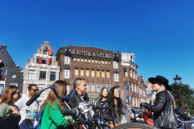 Humans of Amsterdam: Cultural Walking Tour incl. meeting 2 locals - Canal Belt UNESCO Walk: Seeing De Grachtengordel Like a Local Planner