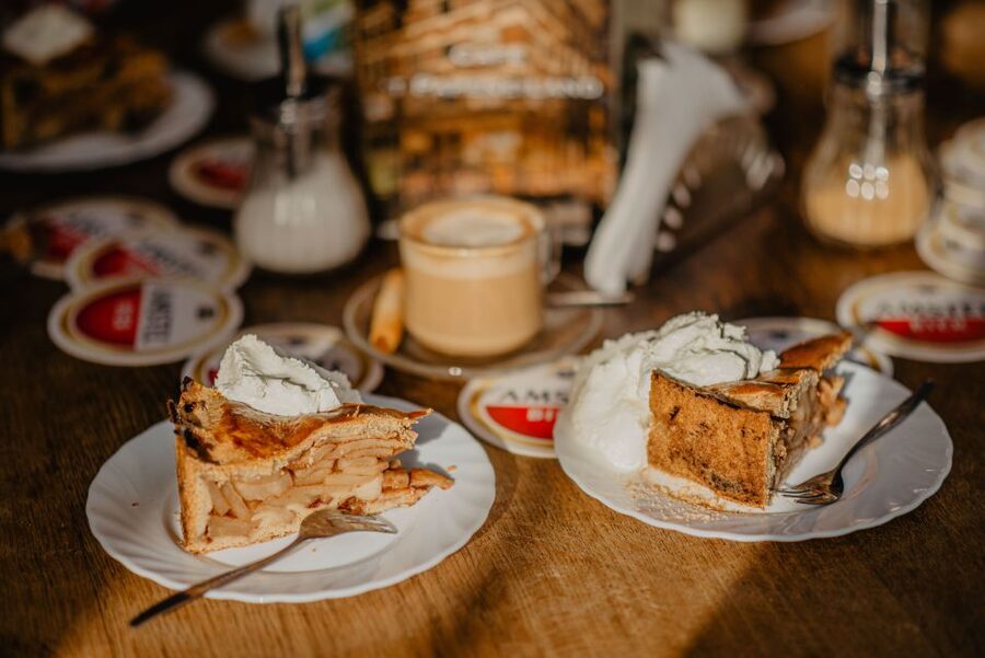 Humans of Amsterdam - Small group cultural walking tour - Coffeeshop visit: included, but done as a story stop