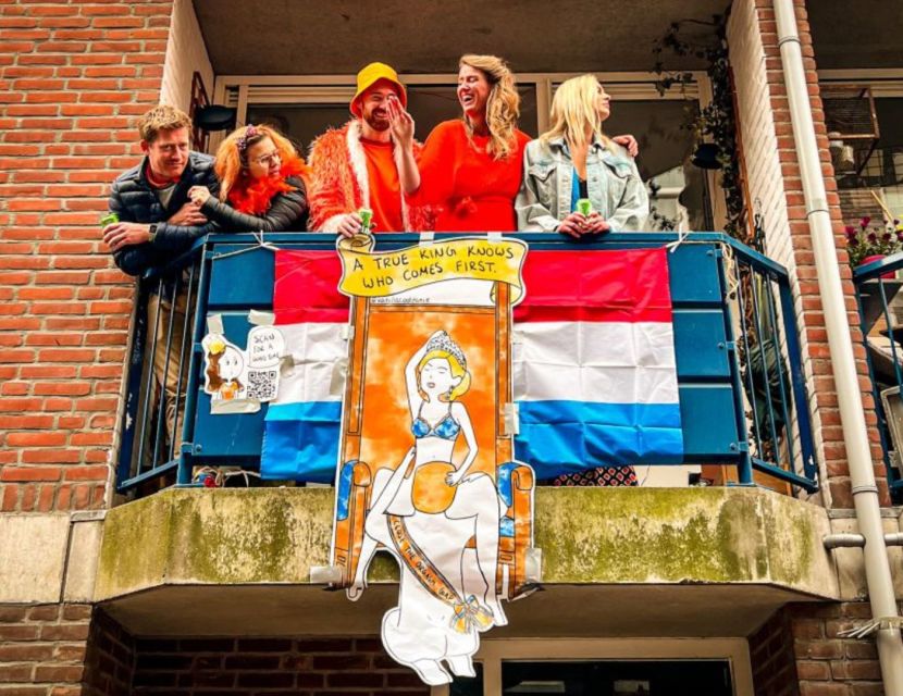 Humans of Amsterdam - Small group cultural walking tour - The mind-bending local shop: where curiosity pays off