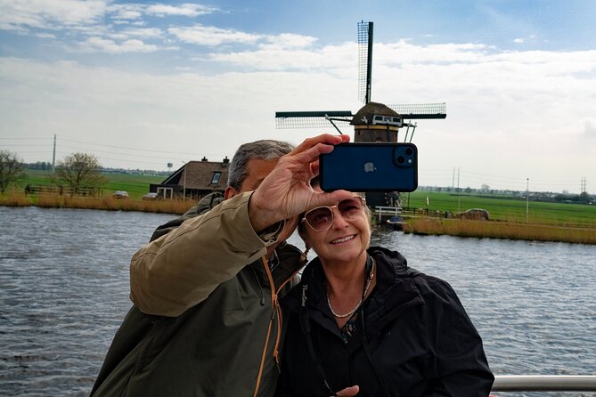 Keukenhof Gardens with Windmill Cruise & Transfer from Amsterdam - Group size, English, and what “easy” really means here