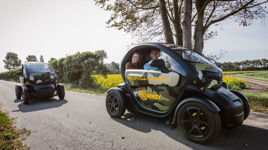 Lisse: Drive-it-Yourself Summer Flower GPS Audio Tour - Meeting up with Renzy at Meer en Duin 44