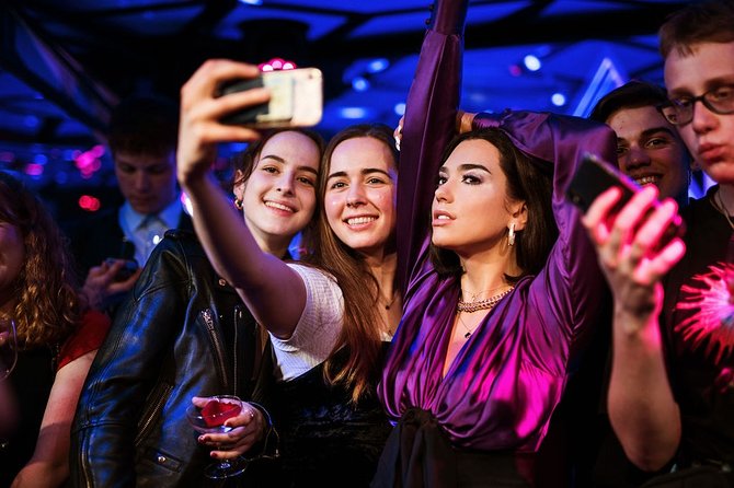 Madame Tussauds Amsterdam & 1-Hour Canal Cruise - The Itinerary Flow: Museum First, Boat Second