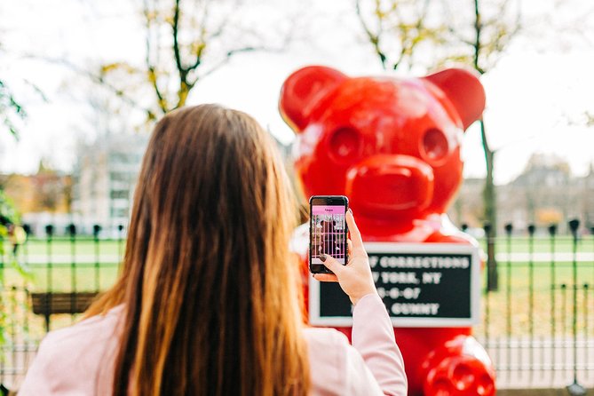 Moco Museum Amsterdam Admission Ticket with Banksy and more - The audio guide: great tool, but use your phone wisely