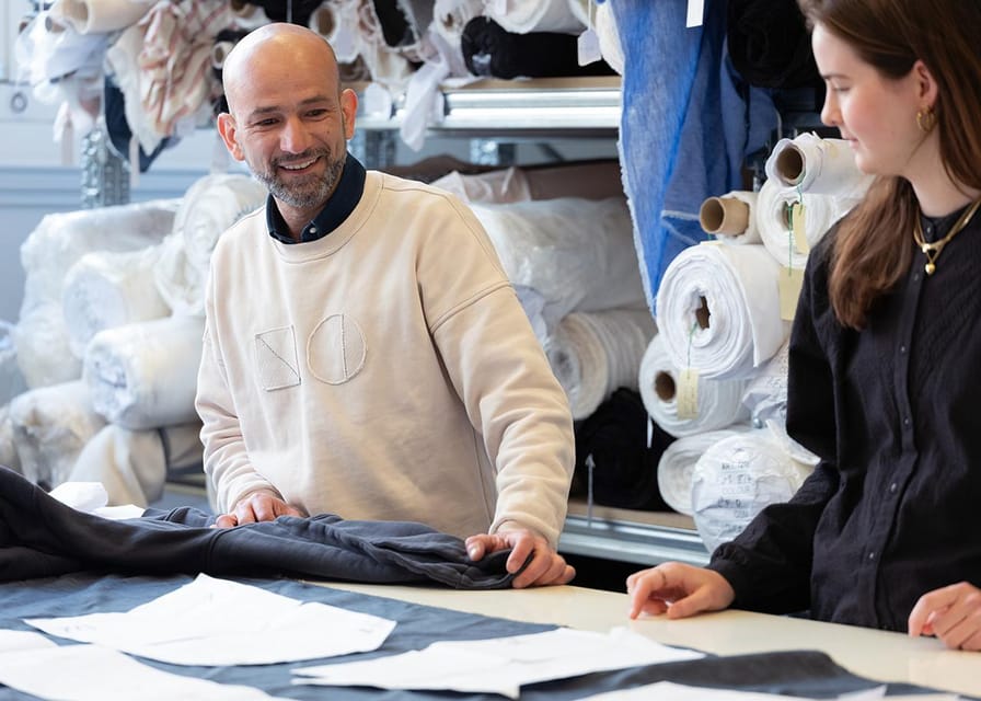 New Optimist: Atelier Visit & Shopping tour - Languages and small-group vibe: English, Dutch, Arabic
