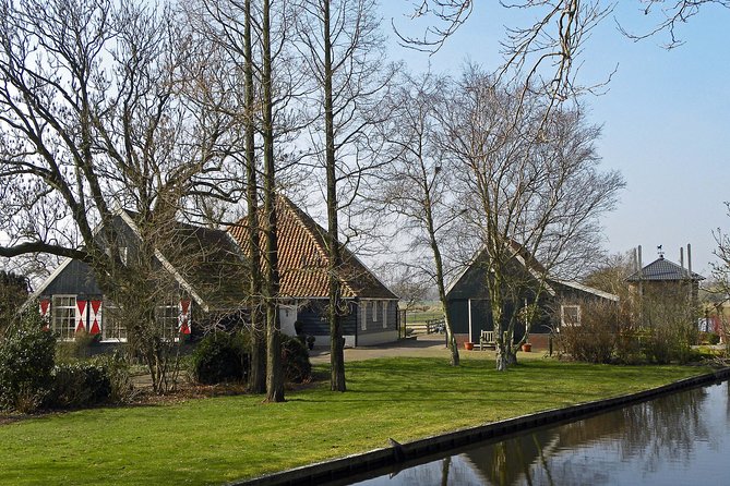 Off the Beaten Paths Dutch Landscape Private Tour 1/2 day Jaguar - Broek in Waterland: Dikes, Dairy Farms, and That Fresh-Milk Moment