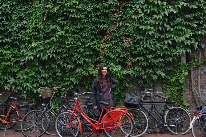 Personal Travel and Vacation Photographer Tour in Amsterdam - A Private Photo Shoot That Feels Like Amsterdam Time