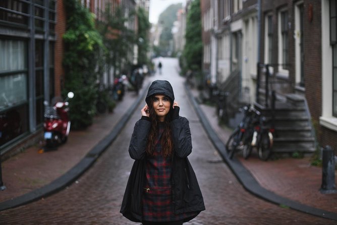 Personal Travel and Vacation Photographer Tour in Amsterdam - What You Get After the Shoot: Online Gallery in 5 Working Days