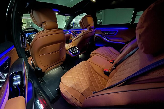 Private Airport Transfer Amsterdam Airport to or from Amsterdam - Price and value: what $52.45 per person gets you