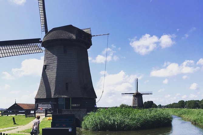 Private Amsterdam and Countryside Tour in a Comfortable Mercedes Minivan - Zaanse Schans windmill village: the classic view, with real breathing room