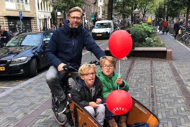Private Amsterdam Bike Tour with a local guide (also for families) - Vondelpark: a central break that feels like a reset