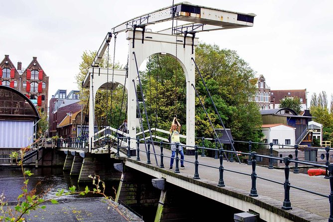 Private Amsterdam Bike Tour with a local guide (also for families) - Where you meet and how easy it is to start