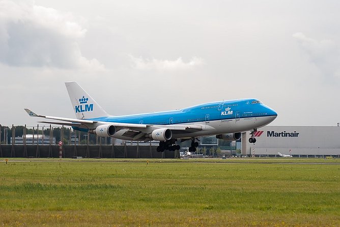 Private Amsterdam Departure Transfer to AMS Schiphol Airport - Timing that reduces airport anxiety (2.5 to 3 hours is smart)