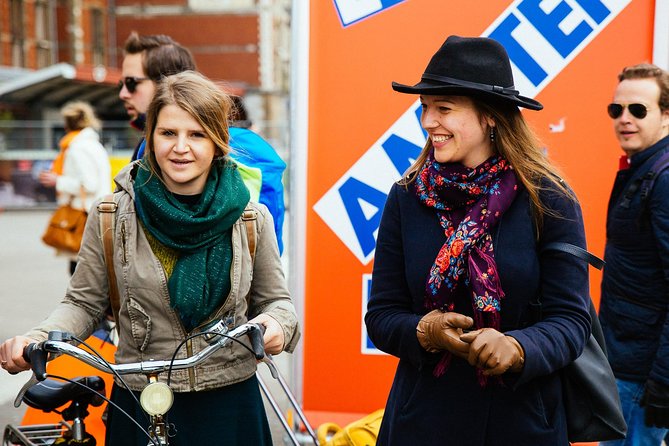 Private City Kickstart Tour: Amsterdam - Dam Square: the loud heart you should understand early