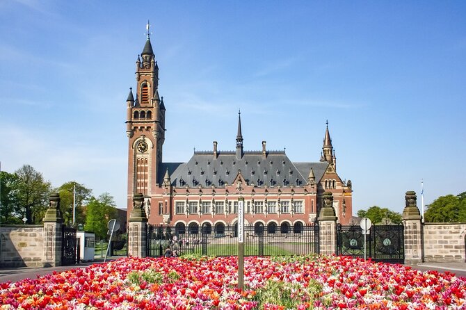 Private Day Tour: Rotterdam and The Hague. English or Spanish - The Hague and Delft: government landmarks and a canal-town breather