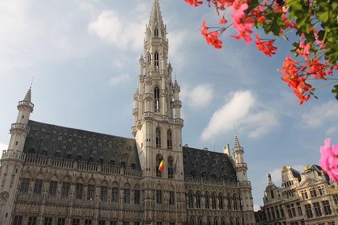 Private Full Day Sightseeing Tour to Brussels from Amsterdam - Grand Place: The Main Event for Food, Shopping, and Wandering